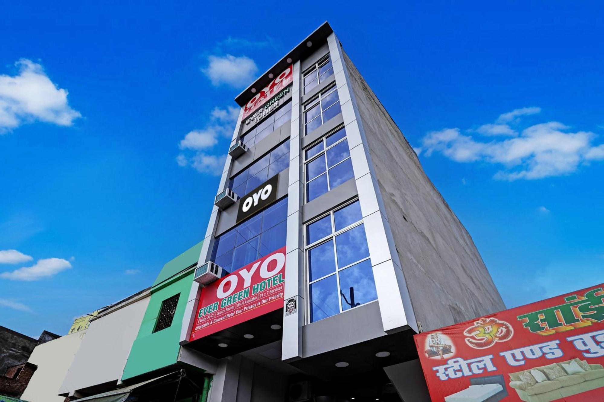 Oyo Flagship Evergreen Tower Hotel Ghaziabad Exterior foto